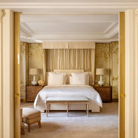 Four Seasons Hotel George V Paris-3